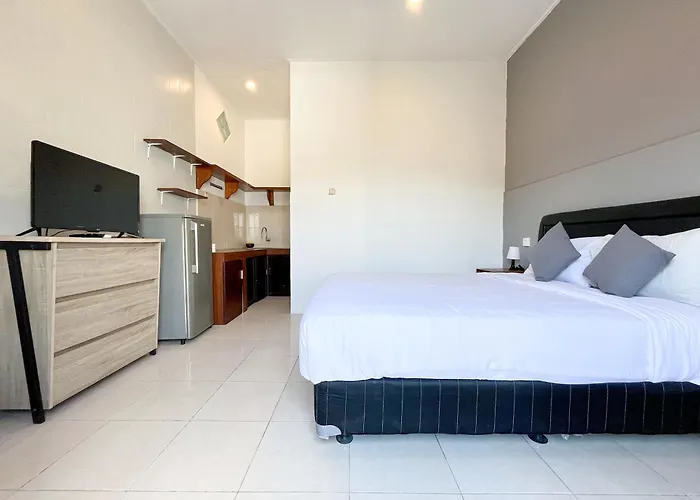 Adi Surya 3*