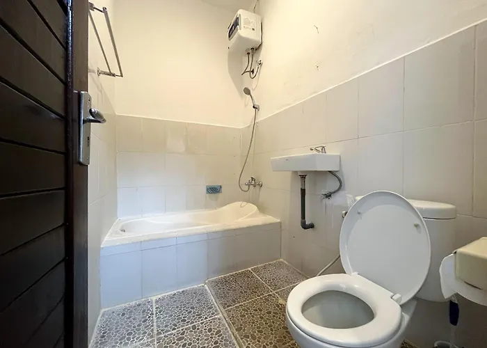 Adi Surya 3* Seminyak